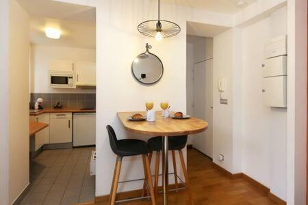 302 - Sejournez Dans Un Studio De Charme A Paris 5 - Flat-Guest Exteriér fotografie